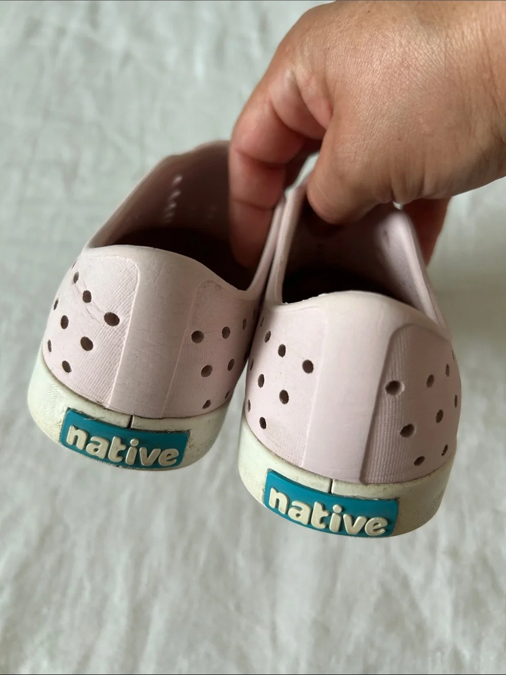 Native Jefferson Kids Water Shoes in Pale Pink with White Toe, Sz.C12. Good Con.